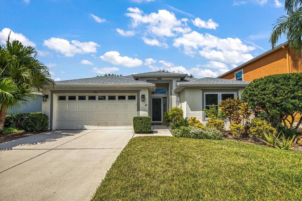 3705 BENERAID STREET LAND O LAKES, FL 34638