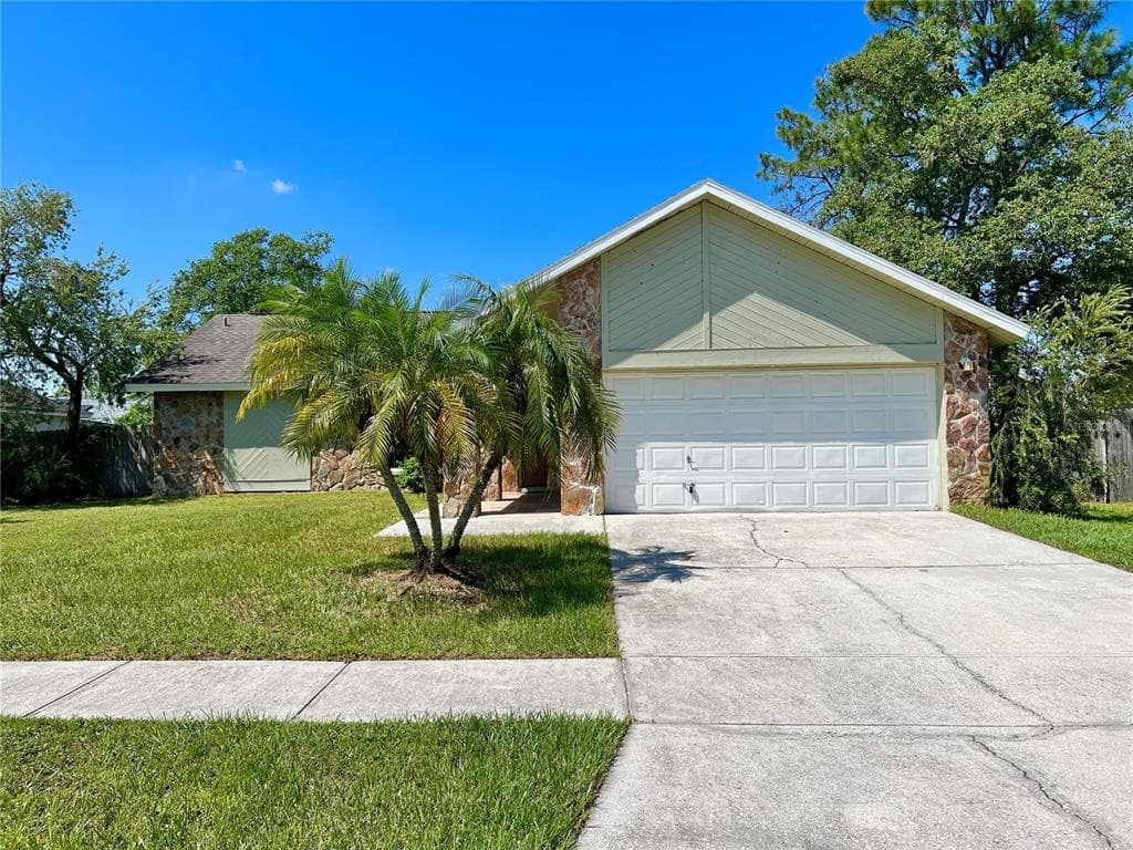 1347 FOXBORO DRIVE BRANDON, FL 33511