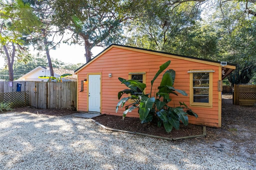 410 3RD AVENUE DUNEDIN, FL 34698