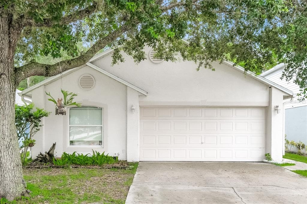 30220 BIRDHOUSE DRIVE ZEPHYRHILLS, FL 33545