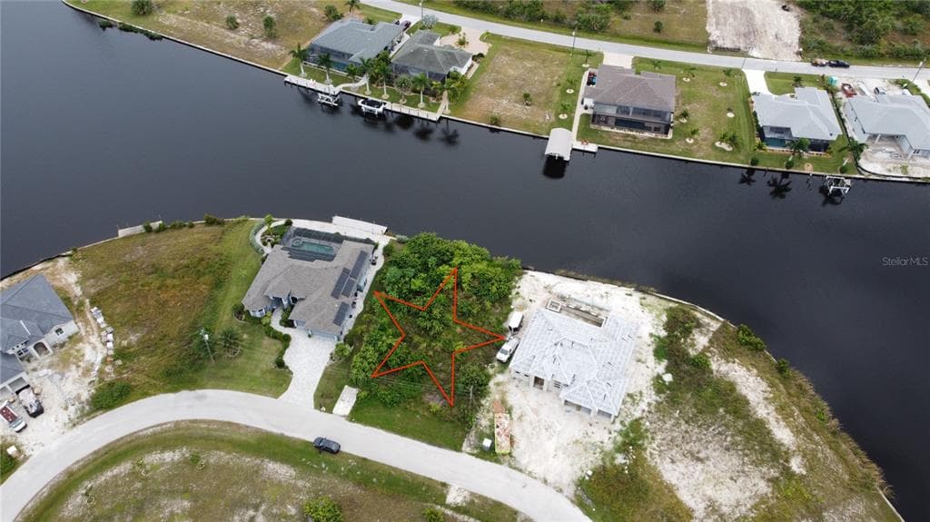 15196 CHINOOK WAY PORT CHARLOTTE, FL 33981