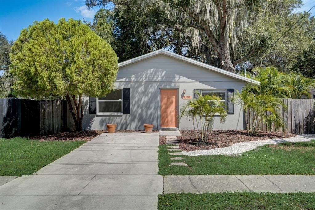 2139 6TH STREET SARASOTA, FL 34237