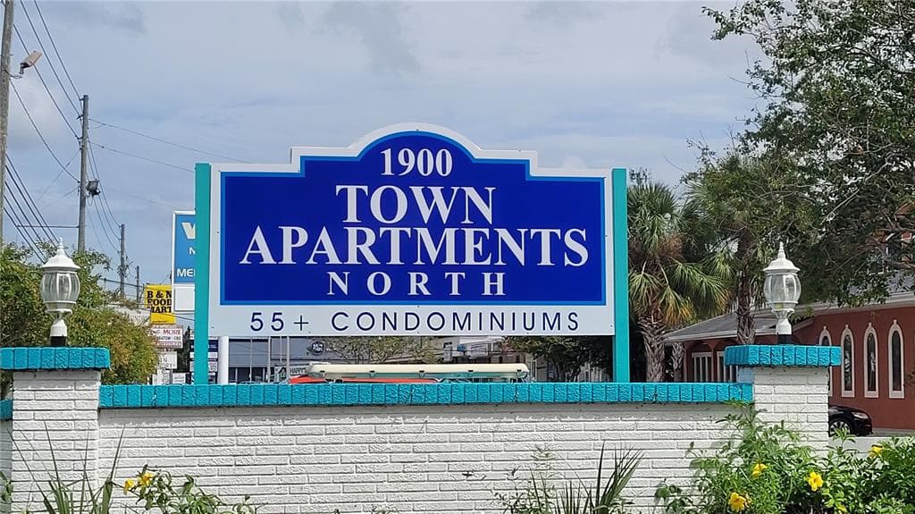 5925 18TH STREET N UNIT 7 ST PETERSBURG, FL 33714