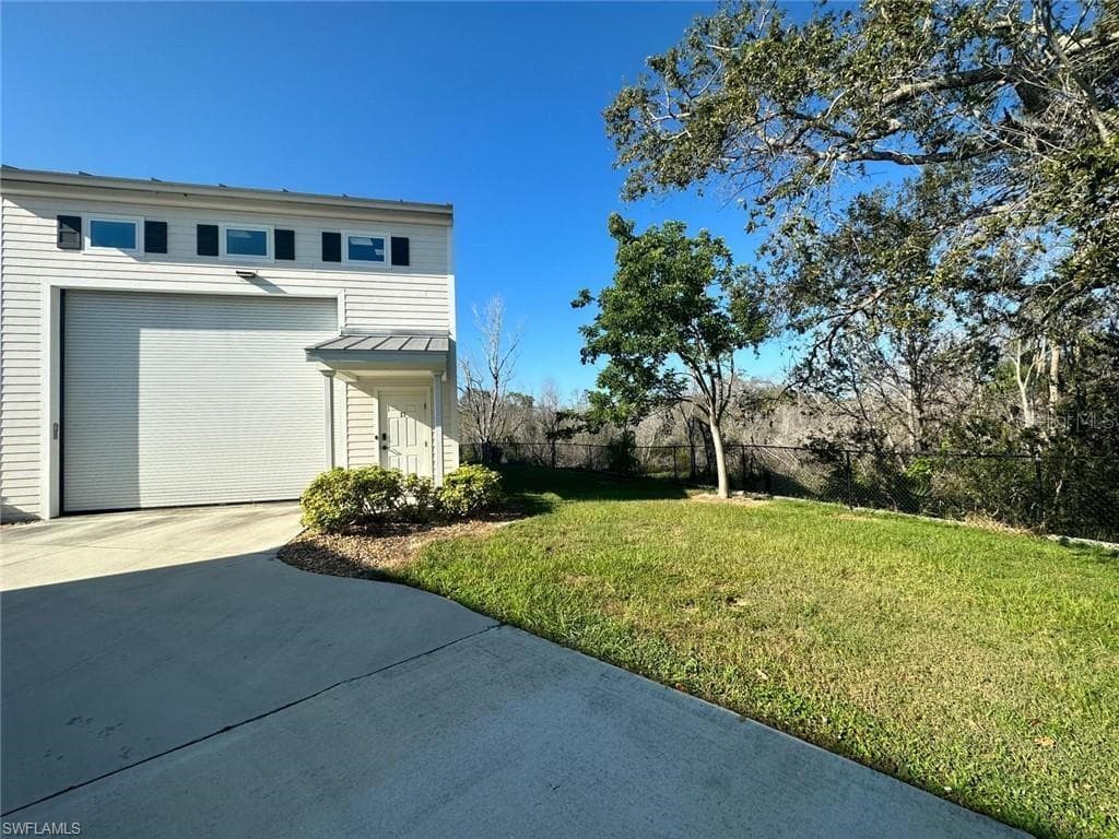 18950 S TAMIAMI TRAIL FORT MYERS, FL 33908