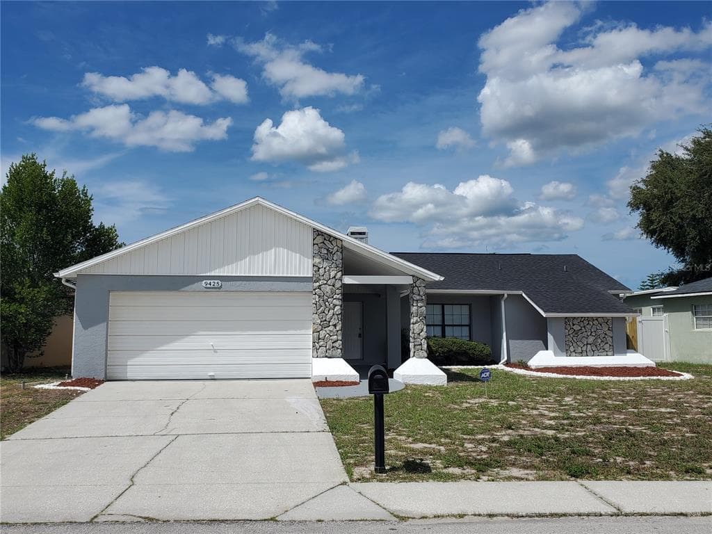 9425 BARNSTEAD LANE PORT RICHEY, FL 34668