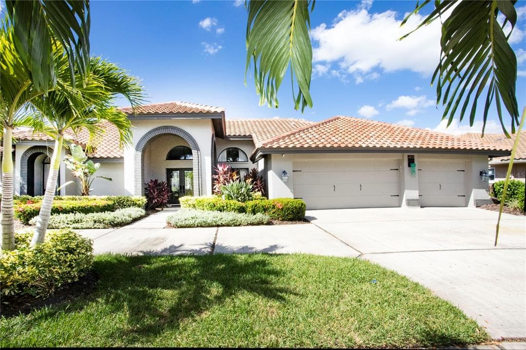 4820 LONGWATER WAY TAMPA, FL 33615