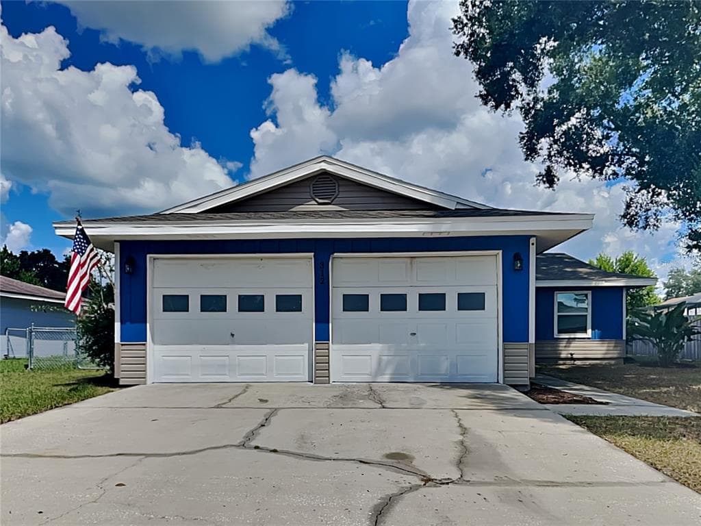 312 CORONADO COURT LAKELAND, FL 33809