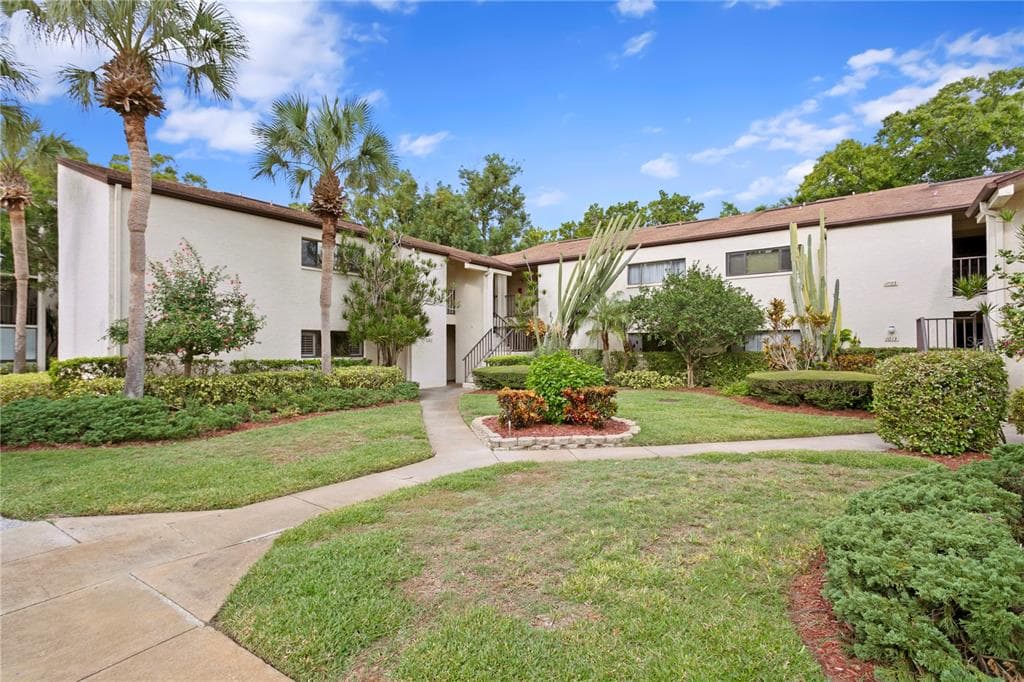 700 STARKEY ROAD UNIT 1011 LARGO, FL 33771