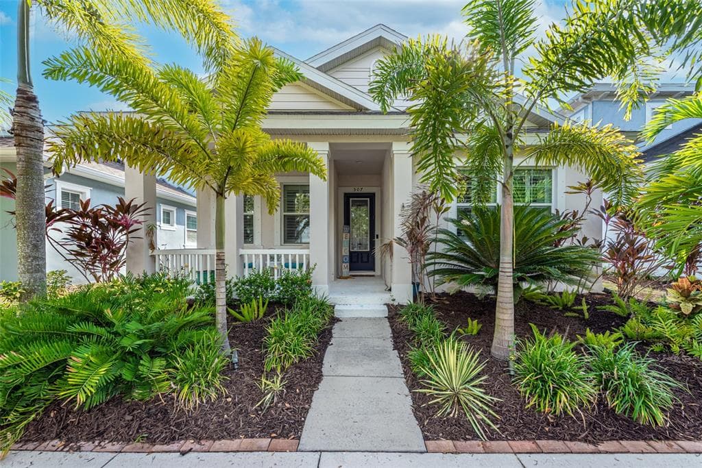 507 WINTERSIDE DRIVE APOLLO BEACH, FL 33572