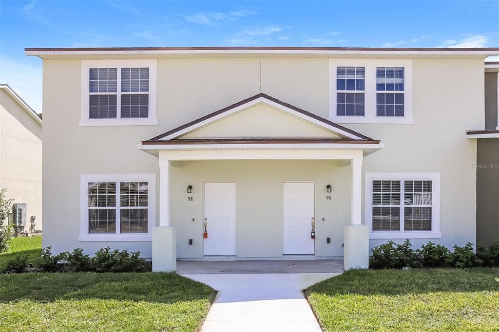 98 ELEVEN OAKS CIRCLE EUSTIS, FL 32726