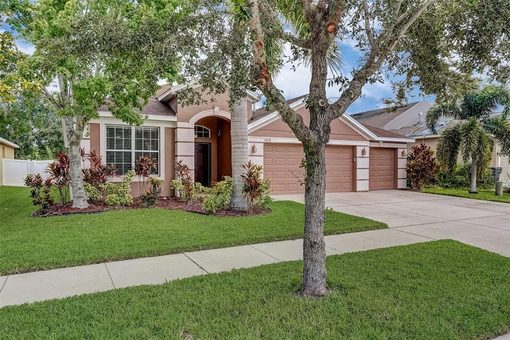 10218 HOLLAND ROAD RIVERVIEW, FL 33578