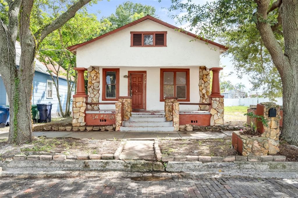 2130 W CHERRY STREET TAMPA, FL 33607