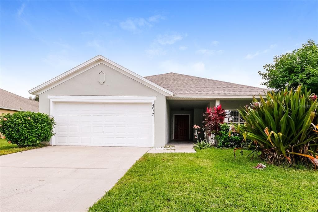 4617 WOODFORD DRIVE KISSIMMEE, FL 34758