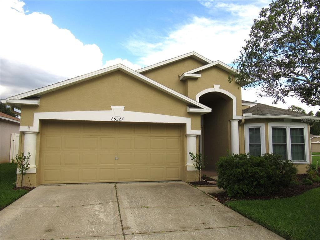 25327 SEVEN RIVERS CIRCLE LAND O LAKES, FL 34639