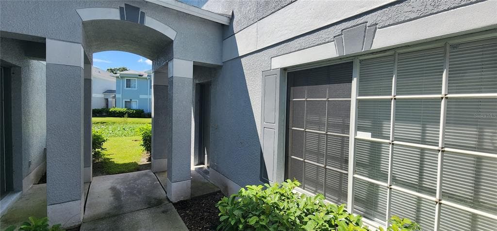 4107 GRADSTONE PLACE TAMPA, FL 33617