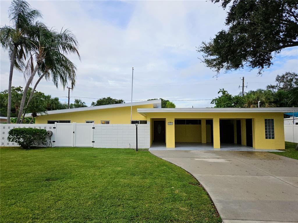 3901 50TH AVENUE S ST PETERSBURG, FL 33711