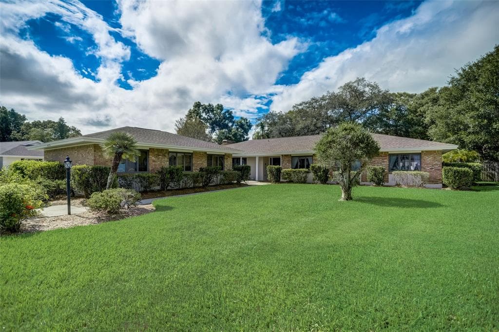 4412 CARROLLWOOD VILLAGE DRIVE
