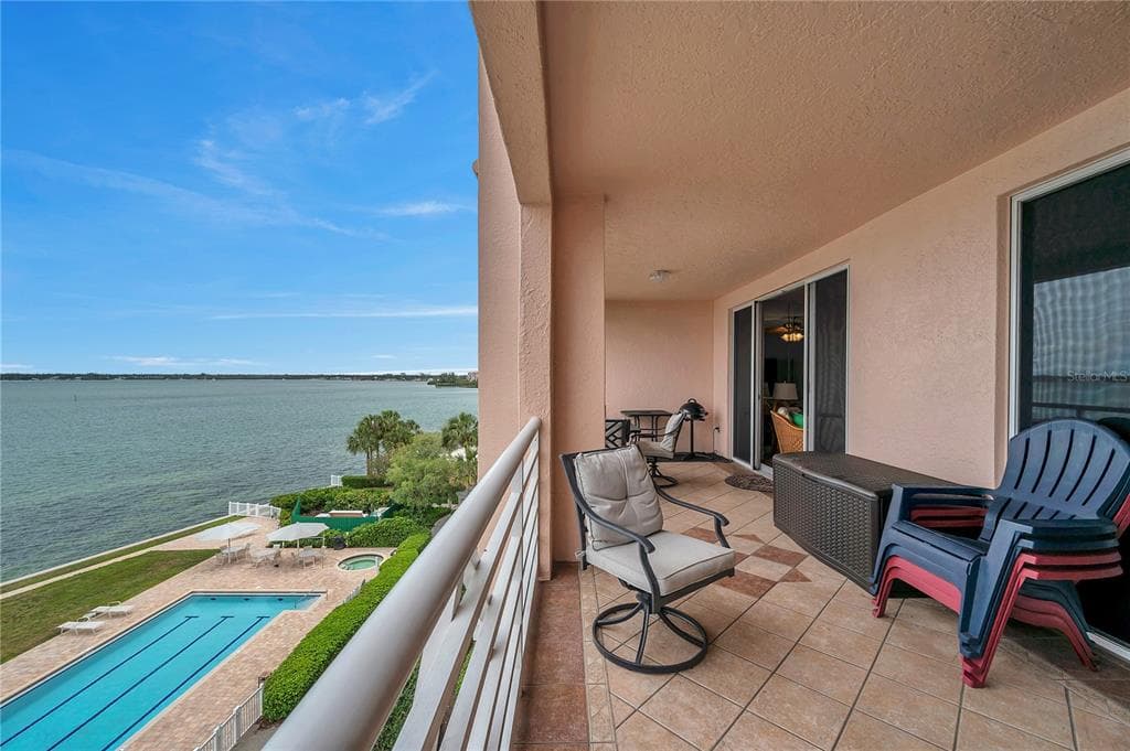4951 BACOPA LANE S UNIT 403 ST PETERSBURG, FL 33715