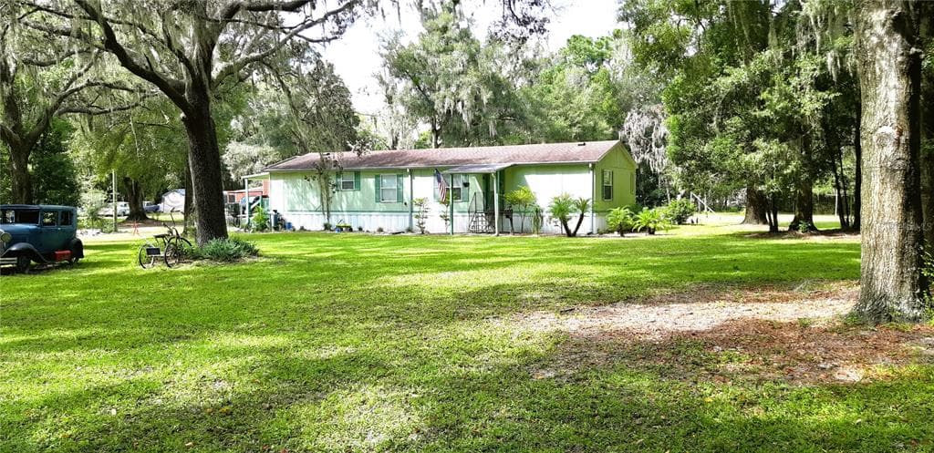 25105 MAE HIGHT ROAD BROOKSVILLE, FL 34601
