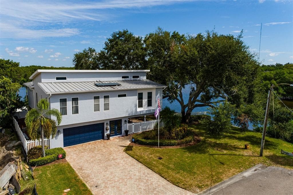 363 89TH AVENUE NE ST PETERSBURG, FL 33702