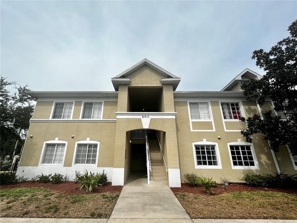 6011 SKYDALE WAY UNIT 201 RIVERVIEW, FL 33578