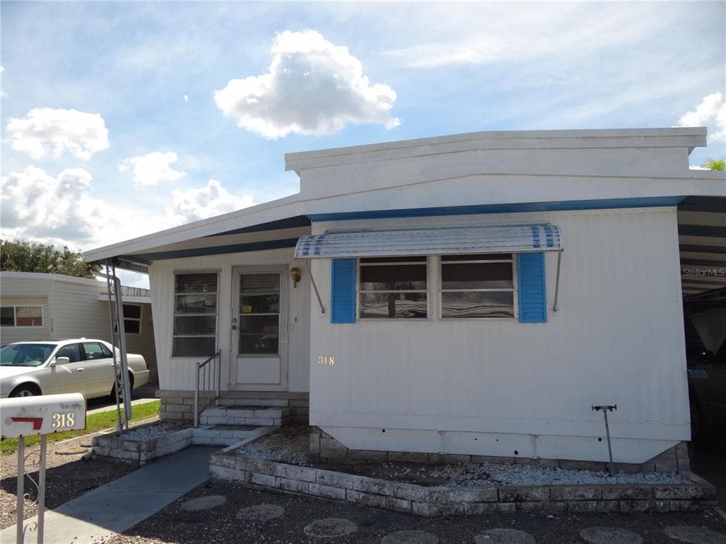 318 LAKE ROAD CLEARWATER, FL 33764