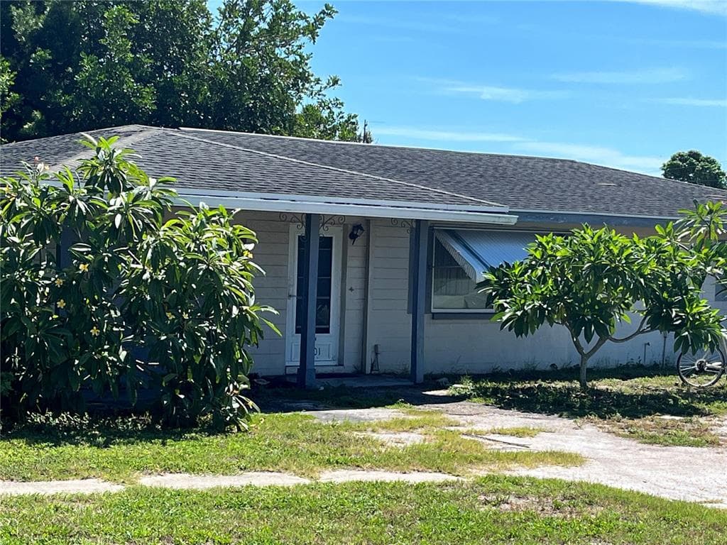 8201 RIDGE ROAD SEMINOLE, FL 33772