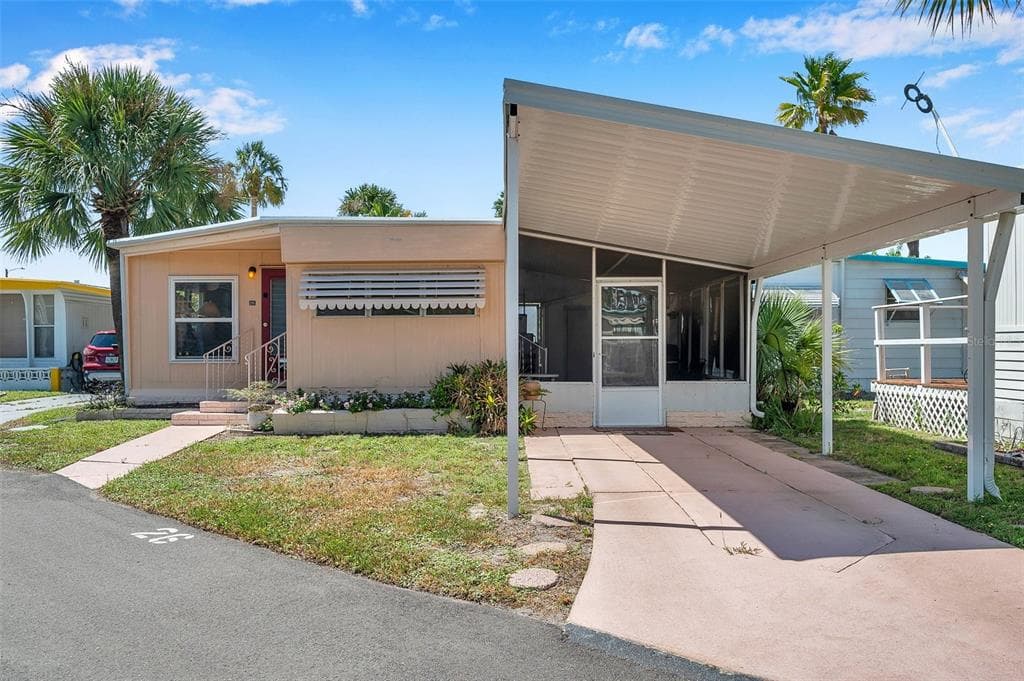 4851 W GANDY BOULEVARD UNIT B5L26 TAMPA, FL 33611