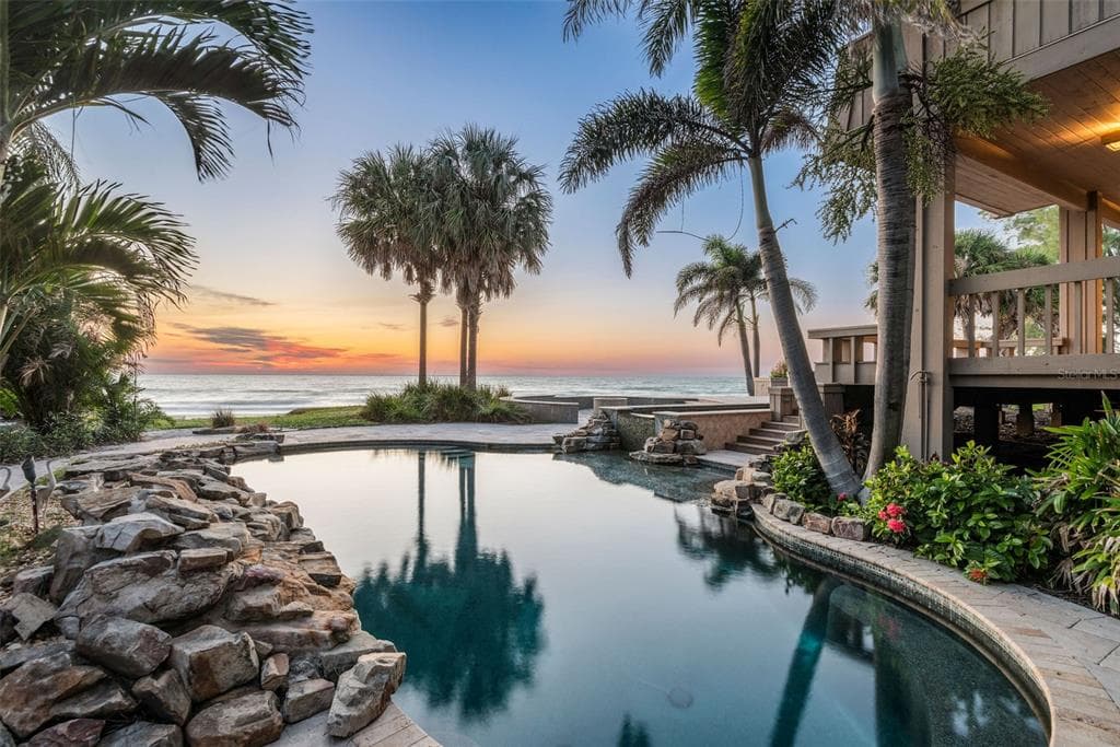 400 GULF BOULEVARD BELLEAIR SHORES, FL 33786