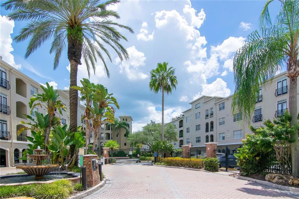 501 KNIGHTS RUN AVENUE UNIT 2208 TAMPA, FL 33602