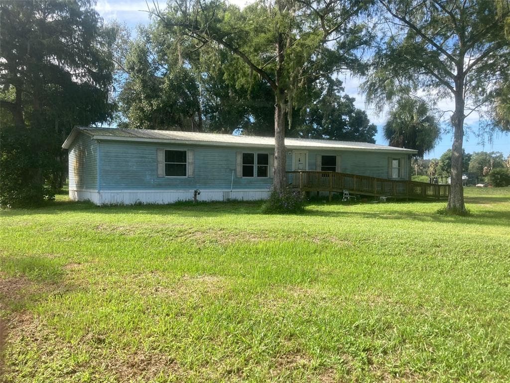 5748 SE 89TH TERRACE OKEECHOBEE, FL 34974
