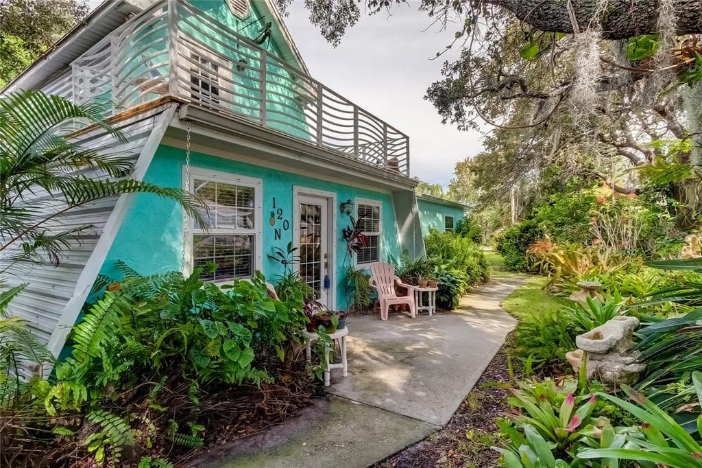 120 N FLORIDA AVENUE TARPON SPRINGS, FL 34689