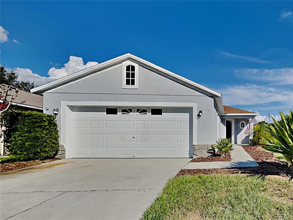 10605 NAVIGATION DRIVE RIVERVIEW, FL 33579