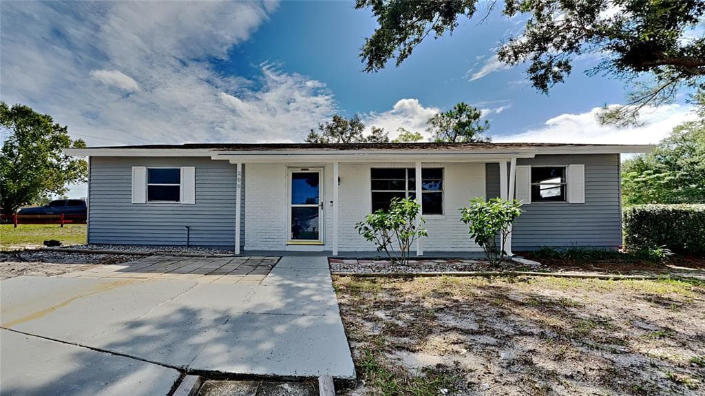 200 LAZY CIRCLE CASSELBERRY, FL 32707