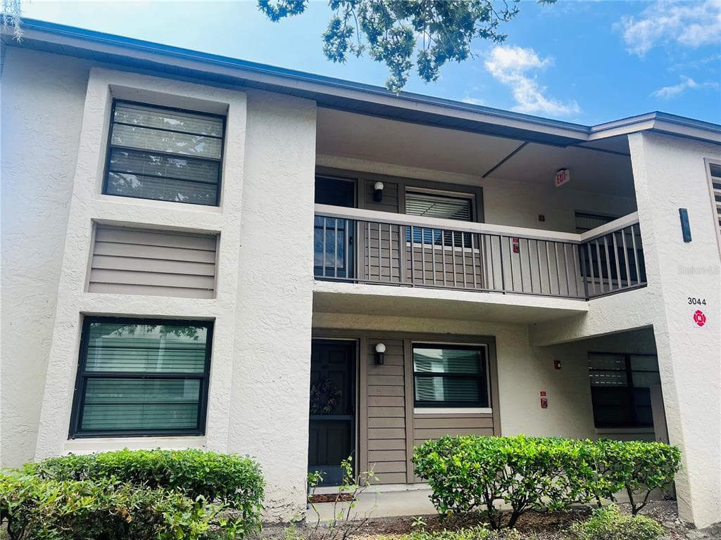 3044 EASTLAND BOULEVARD UNIT I201 CLEARWATER, FL 33761