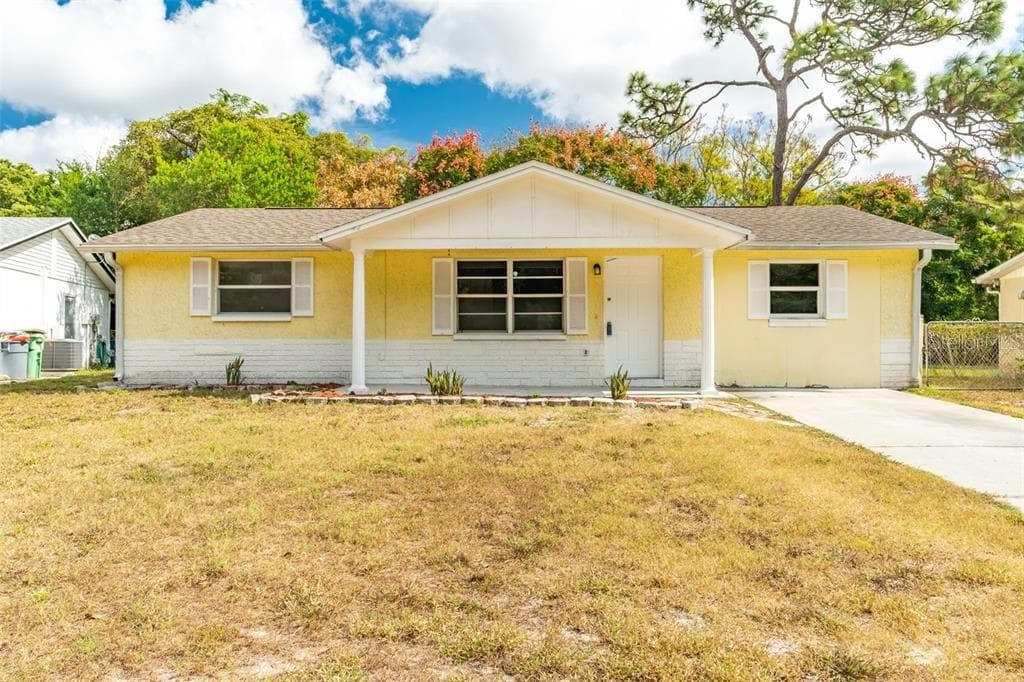 11902 OCEANSIDE DRIVE PORT RICHEY, FL 34668