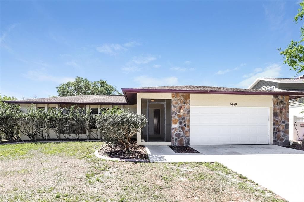 5680 COLONIAL OAKS BOULEVARD SARASOTA, FL 34232