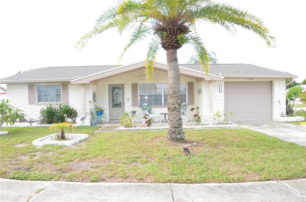 1183 FERNWOOD DRIVE HOLIDAY, FL 34690