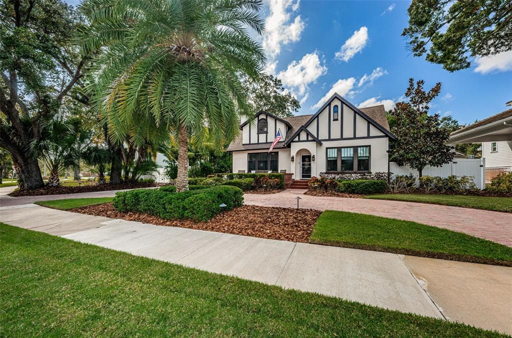 5002 W DANTE AVENUE TAMPA, FL 33629