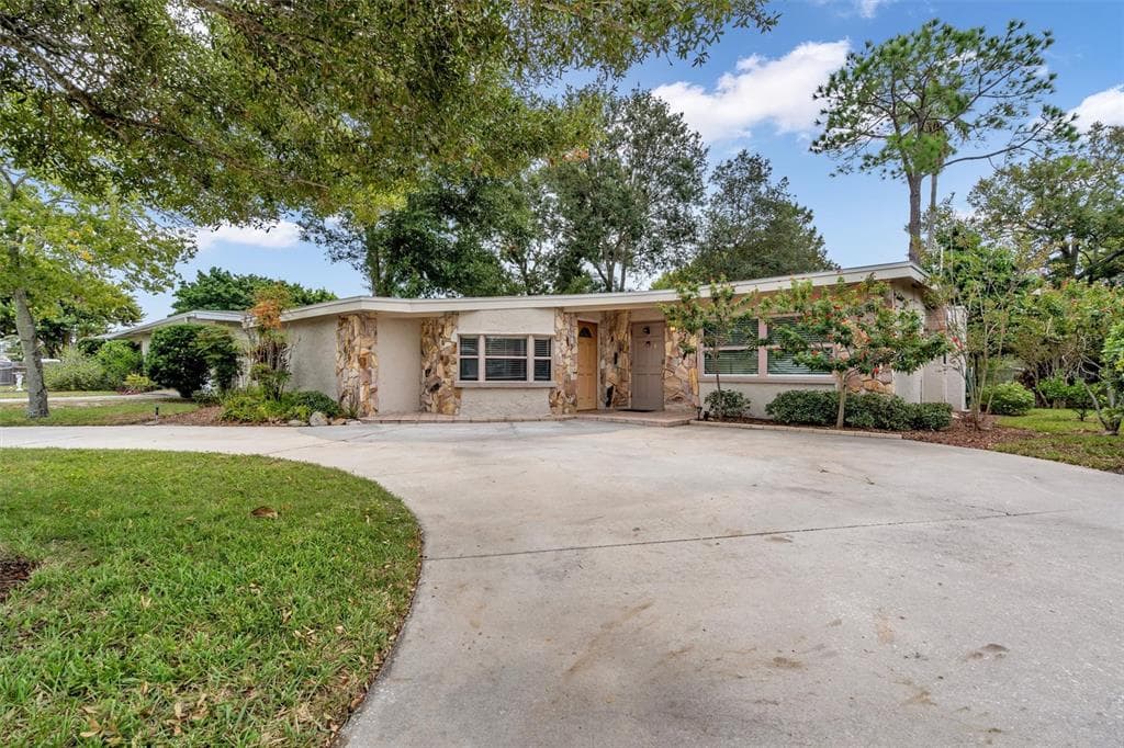 10726 59TH AVENUE SEMINOLE, FL 33772