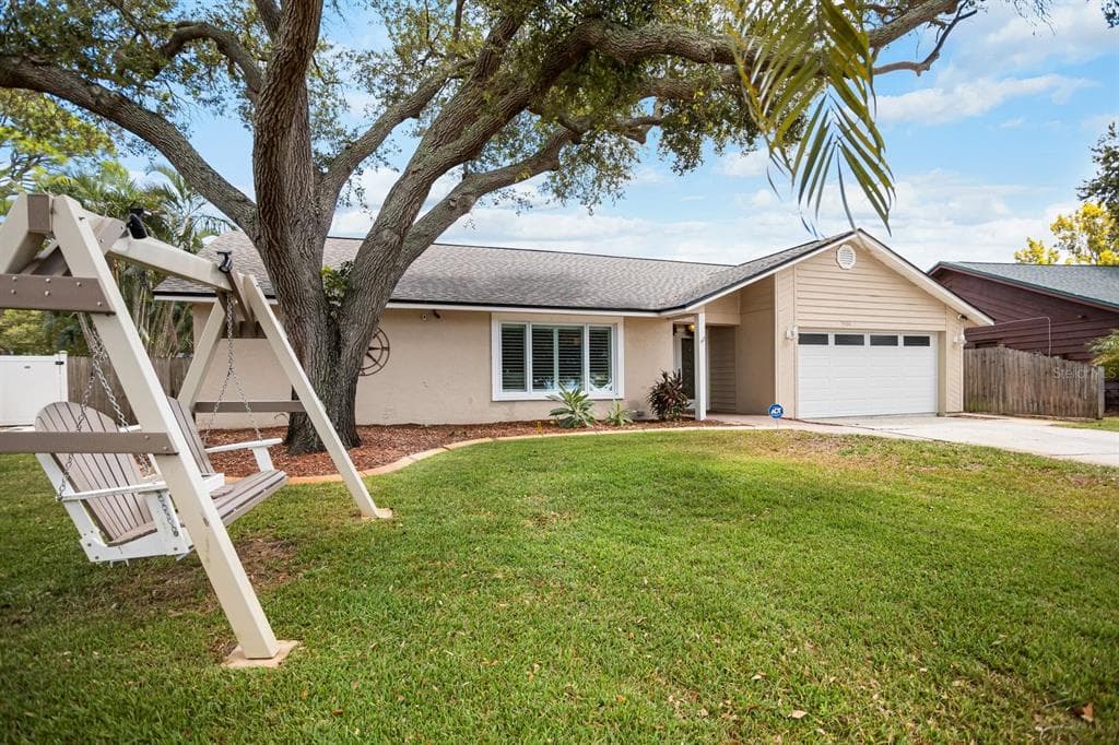 9151 136TH WAY SEMINOLE, FL 33776