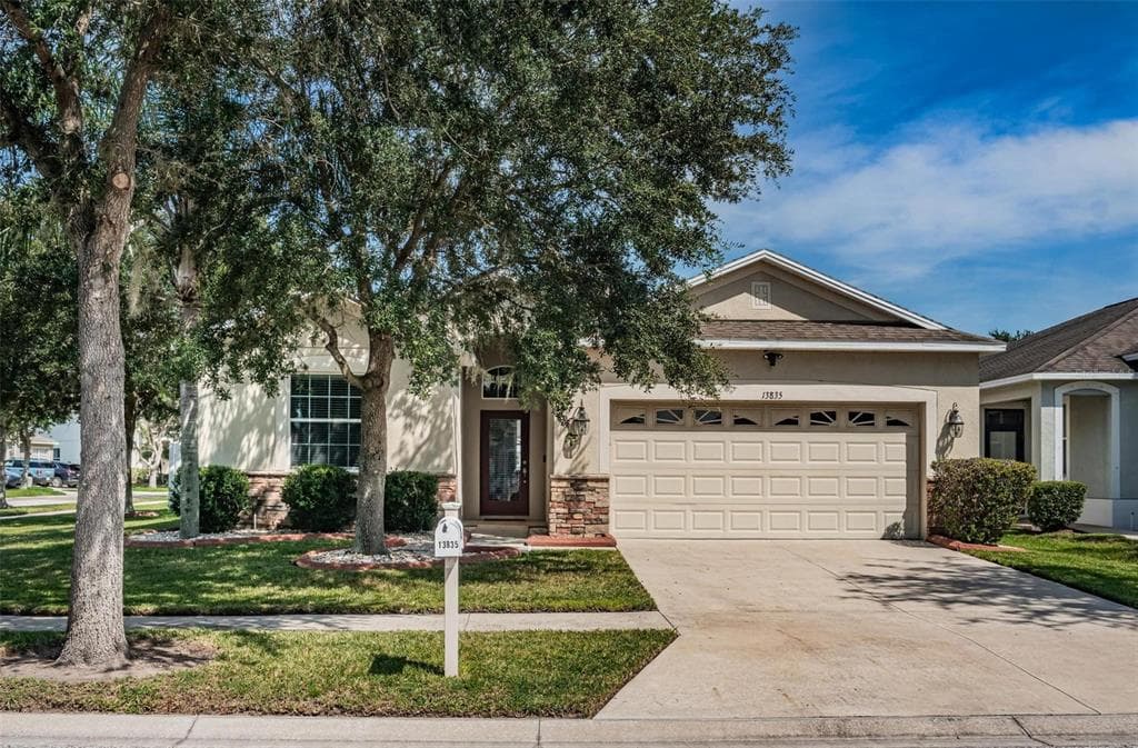 13835 CHALK HILL PLACE RIVERVIEW, FL 33579