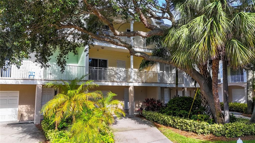 512 1ST STREET UNIT 108