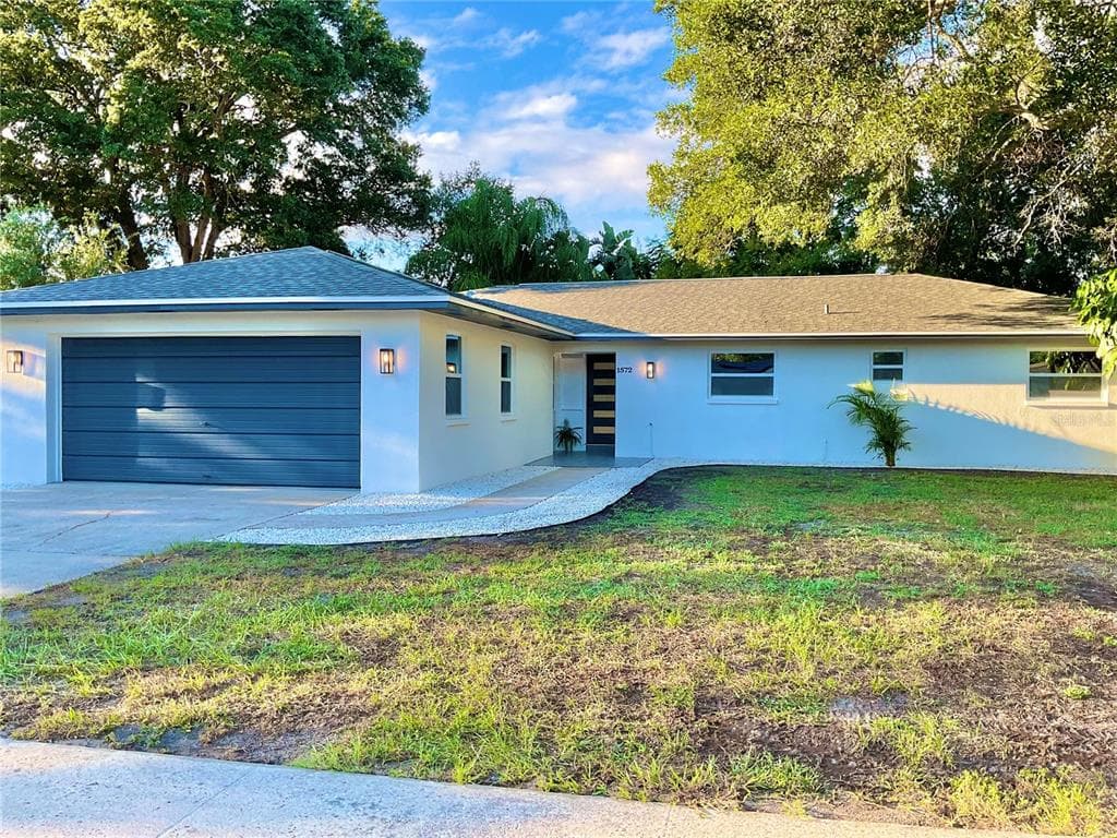 1572 LONG STREET CLEARWATER, FL 33755