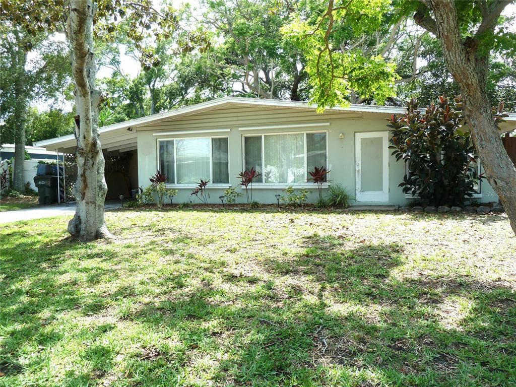 411 11TH STREET NW LARGO, FL 33770