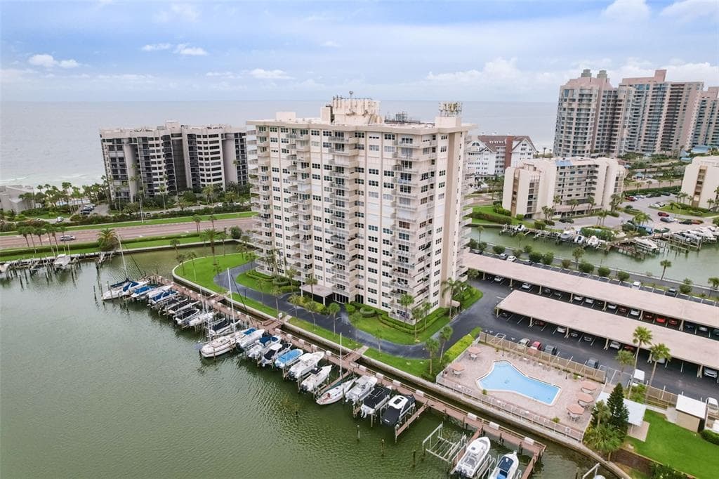 1621 GULF BOULEVARD UNIT 208