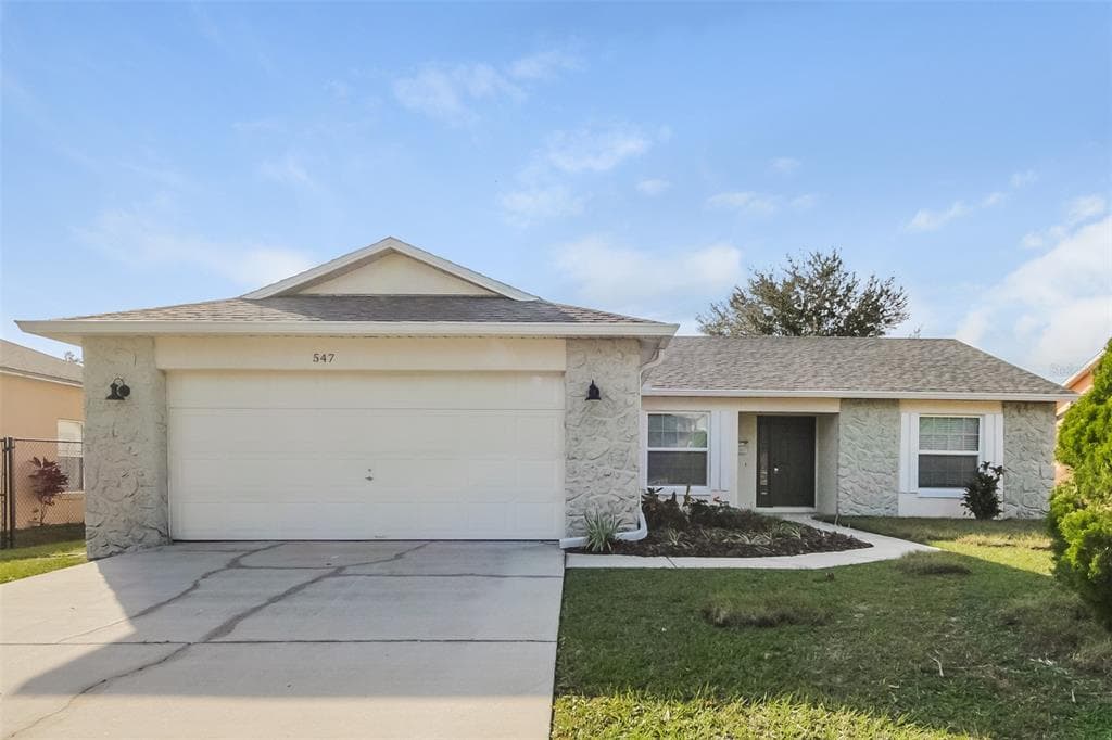 547 BRENTFORD COURT KISSIMMEE, FL 34758