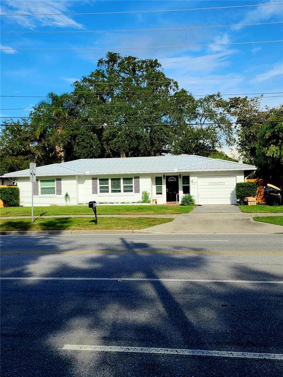 305 N HERCULES AVENUE