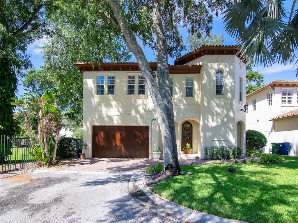 4005 CALLE DELFIN COURT TAMPA, FL 33611