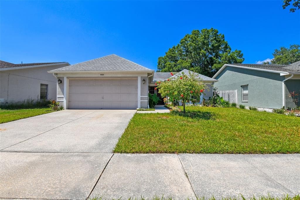 11122 BRAMBLEBRUSH STREET TAMPA, FL 33624